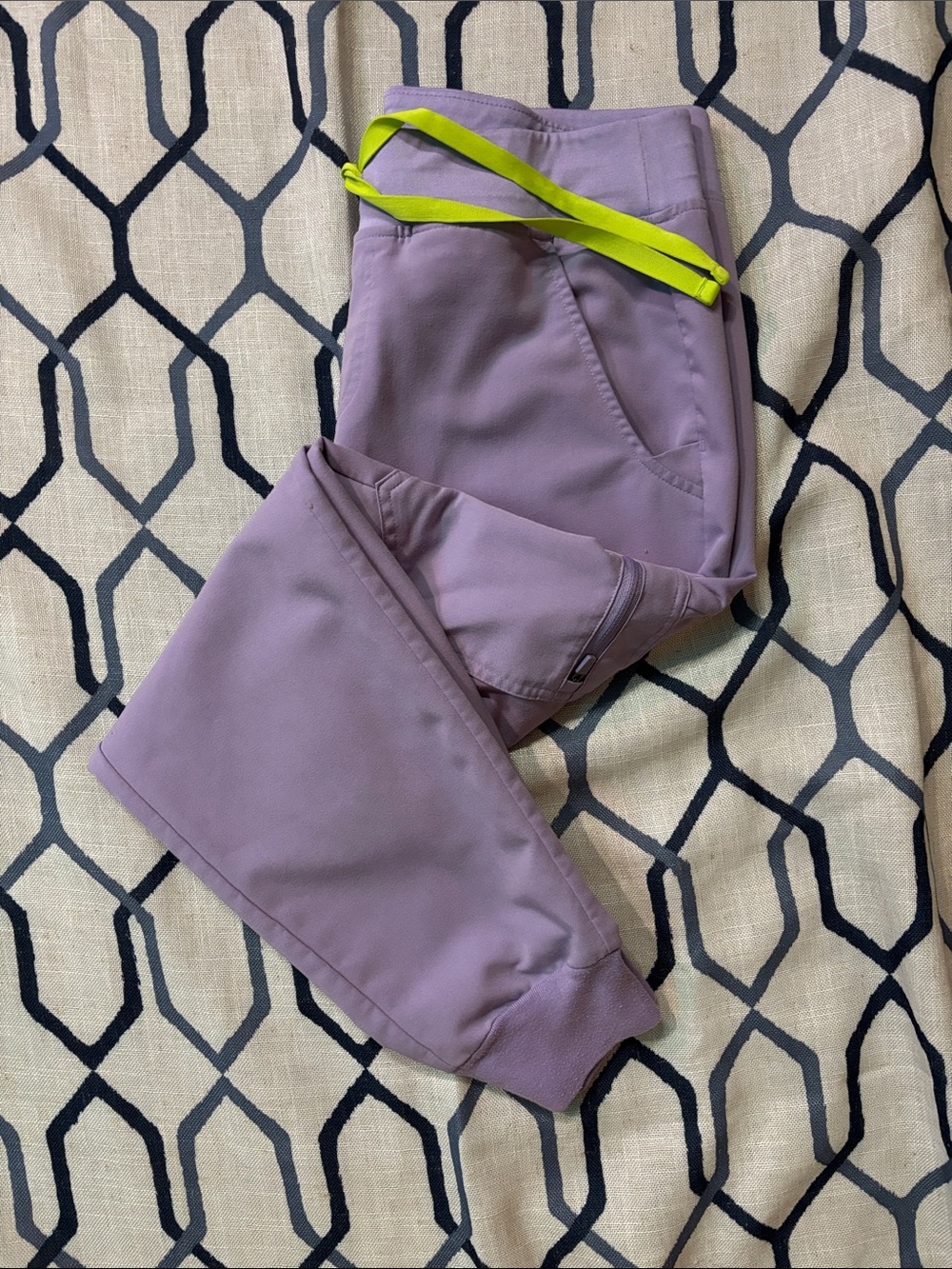 FIGS Womens Lavender Dew Zamora High-Rise Jogger Scrub Pant size Small Petite